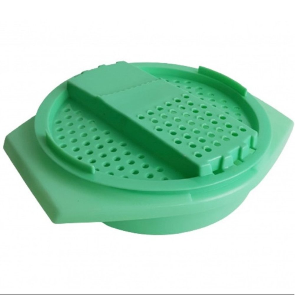 Vintage Tupperware Jadeite Green Grater/Slicer & Strainer Bowel